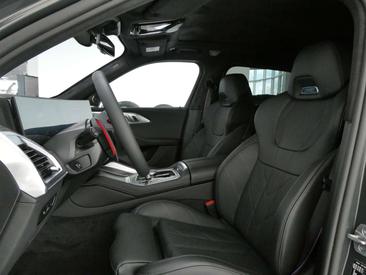 BMW XM 50e — photo 9