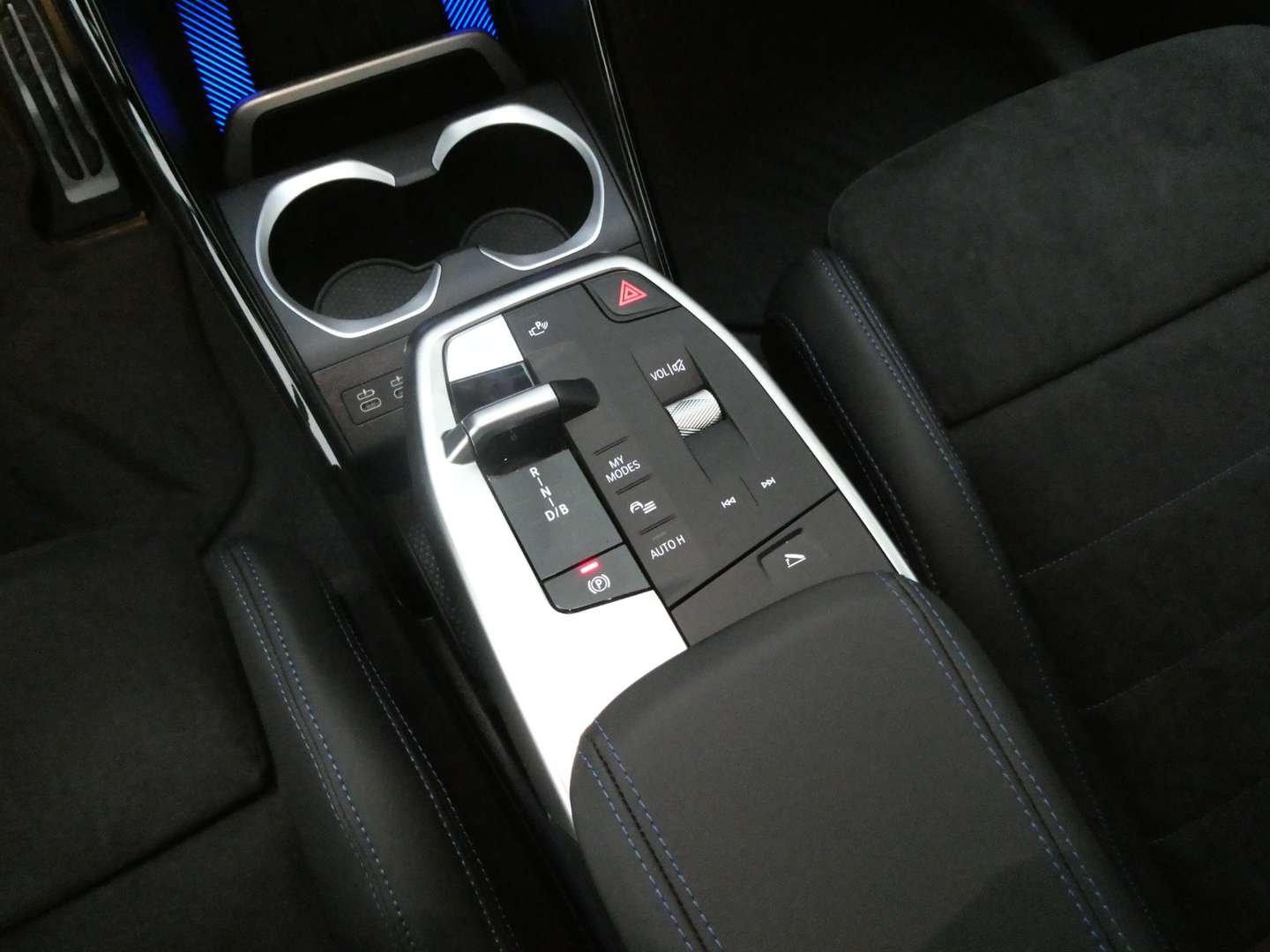 BMW IX1 EDrive20 - 2026 - Joinsteer - #14