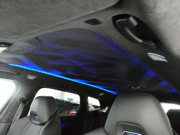 BMW XM 50e — photo 14