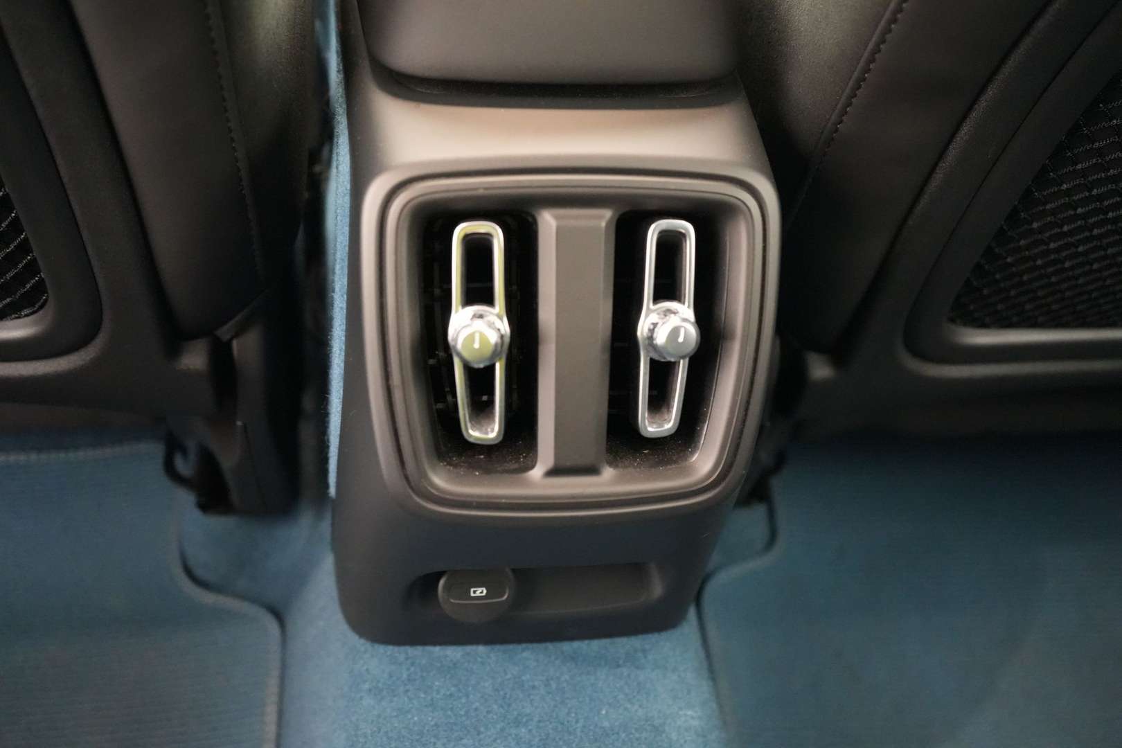 Volvo C40 Ultimate Twin Motor - 2022 - Joinsteer - #26