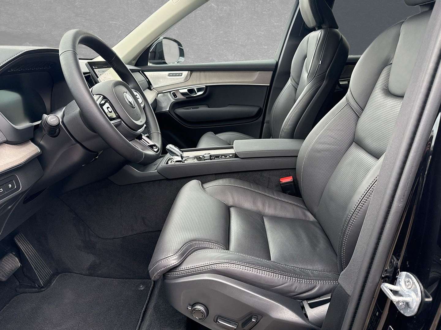 Volvo XC90 T8 Plus - 2025 - Joinsteer - #2