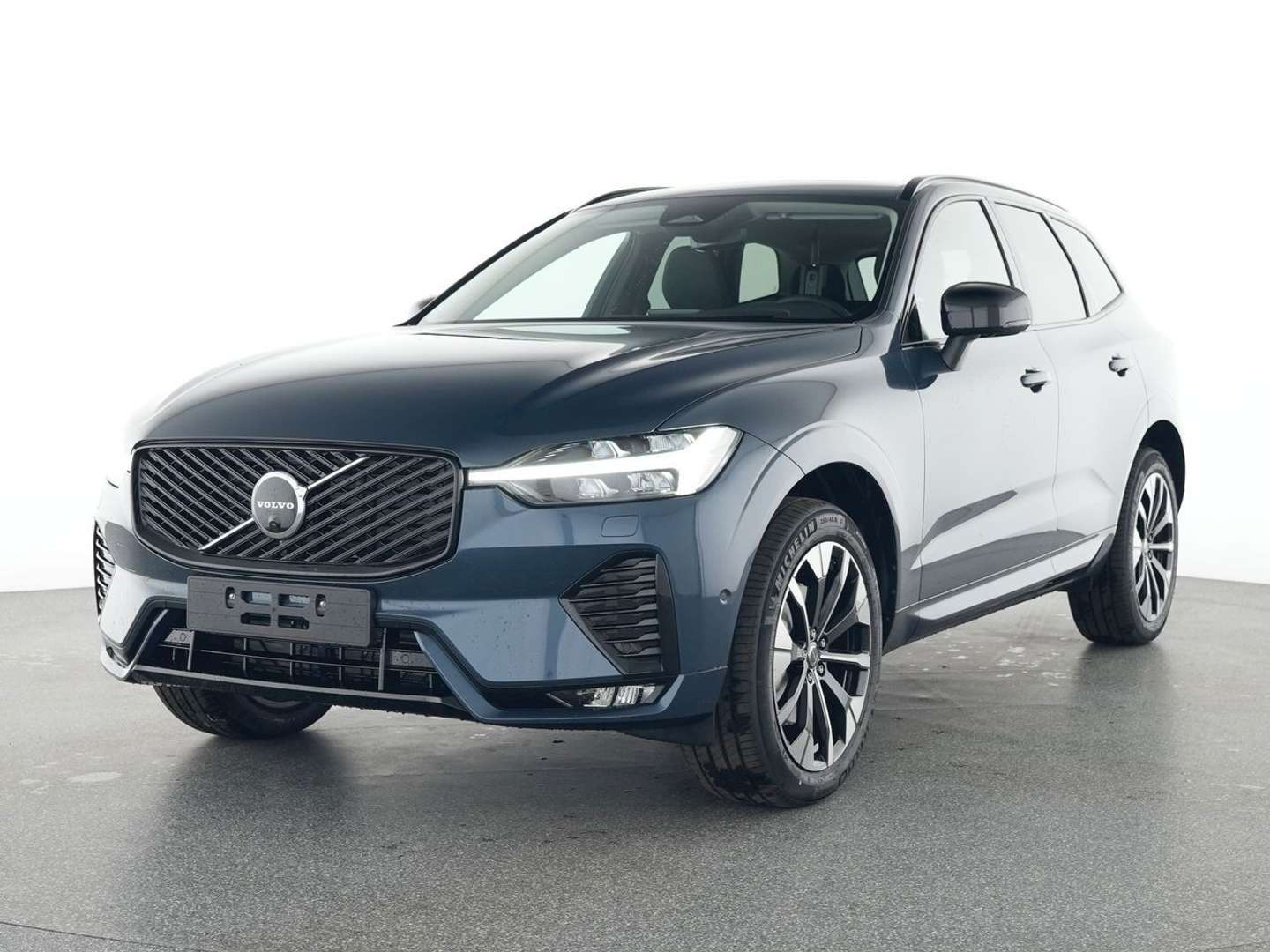 Volvo XC60 B5 Plus - 2025 - Joinsteer - #1