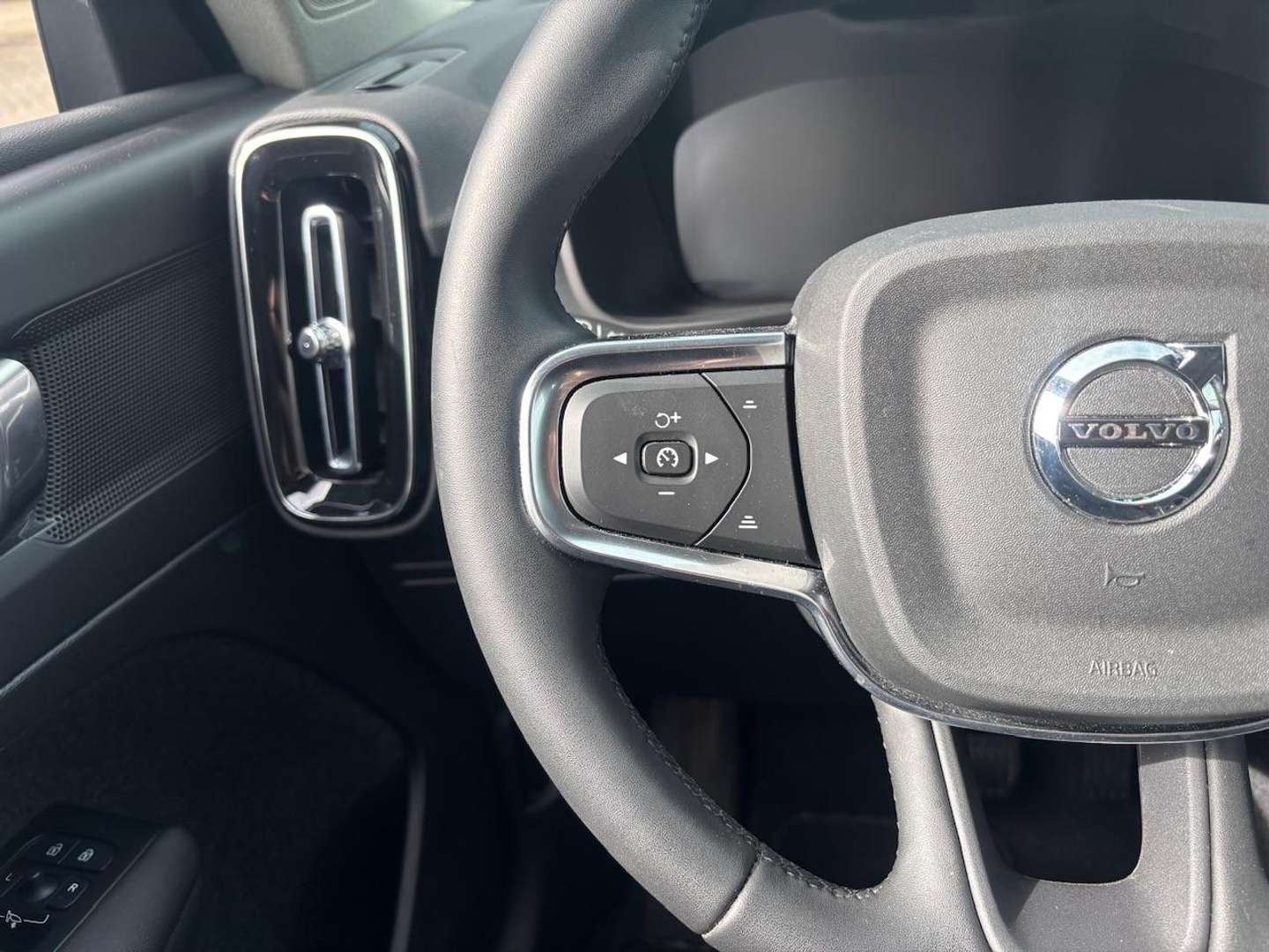 Volvo XC40 T3 Momentum - 2022 - Joinsteer - #7
