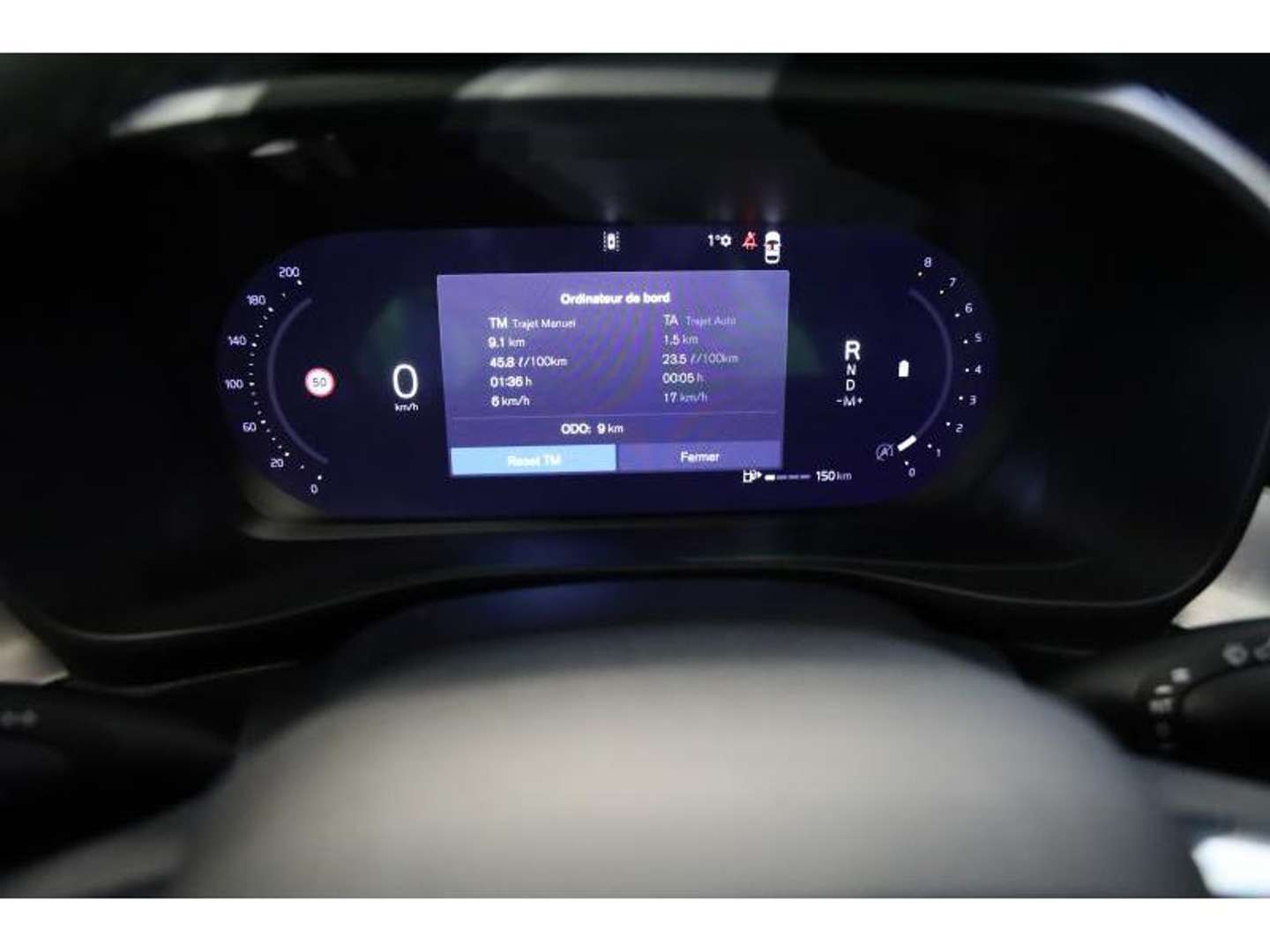 Volvo XC40 Dark - 2025 - Joinsteer - #4