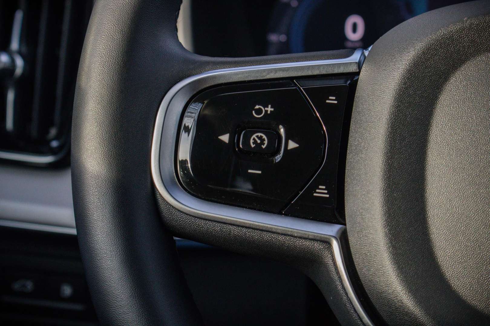 Volvo XC90 T8 Recharge Core - 2025 - Joinsteer - #24