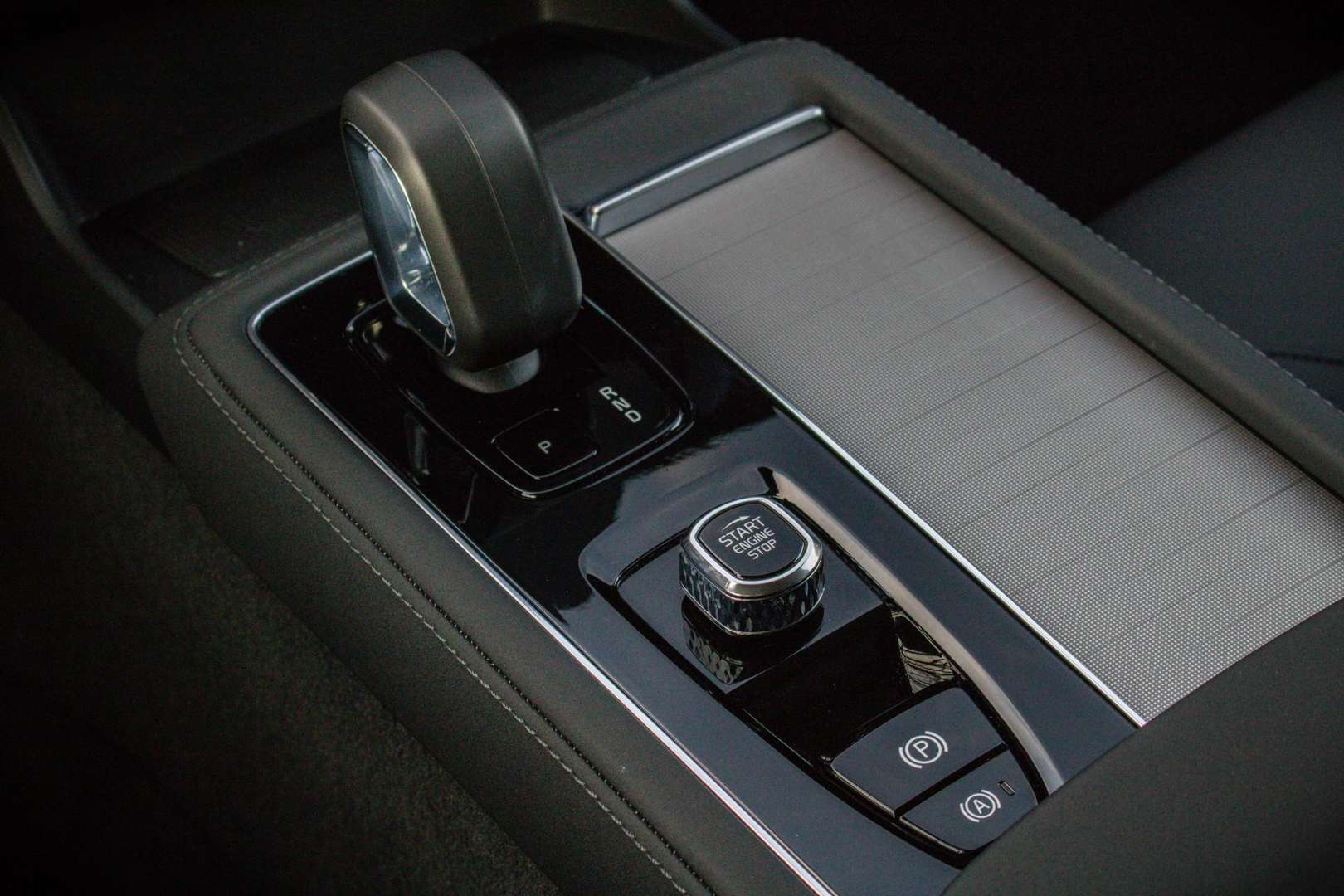 Volvo XC90 T8 Recharge Core - 2025 - Joinsteer - #26