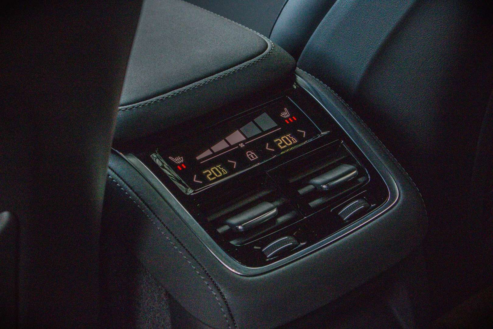 Volvo XC90 T8 Recharge Core - 2025 - Joinsteer - #34