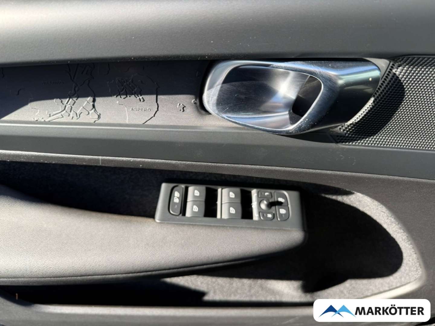 Volvo XC40 Recharge Core - 2023 - Joinsteer - #11