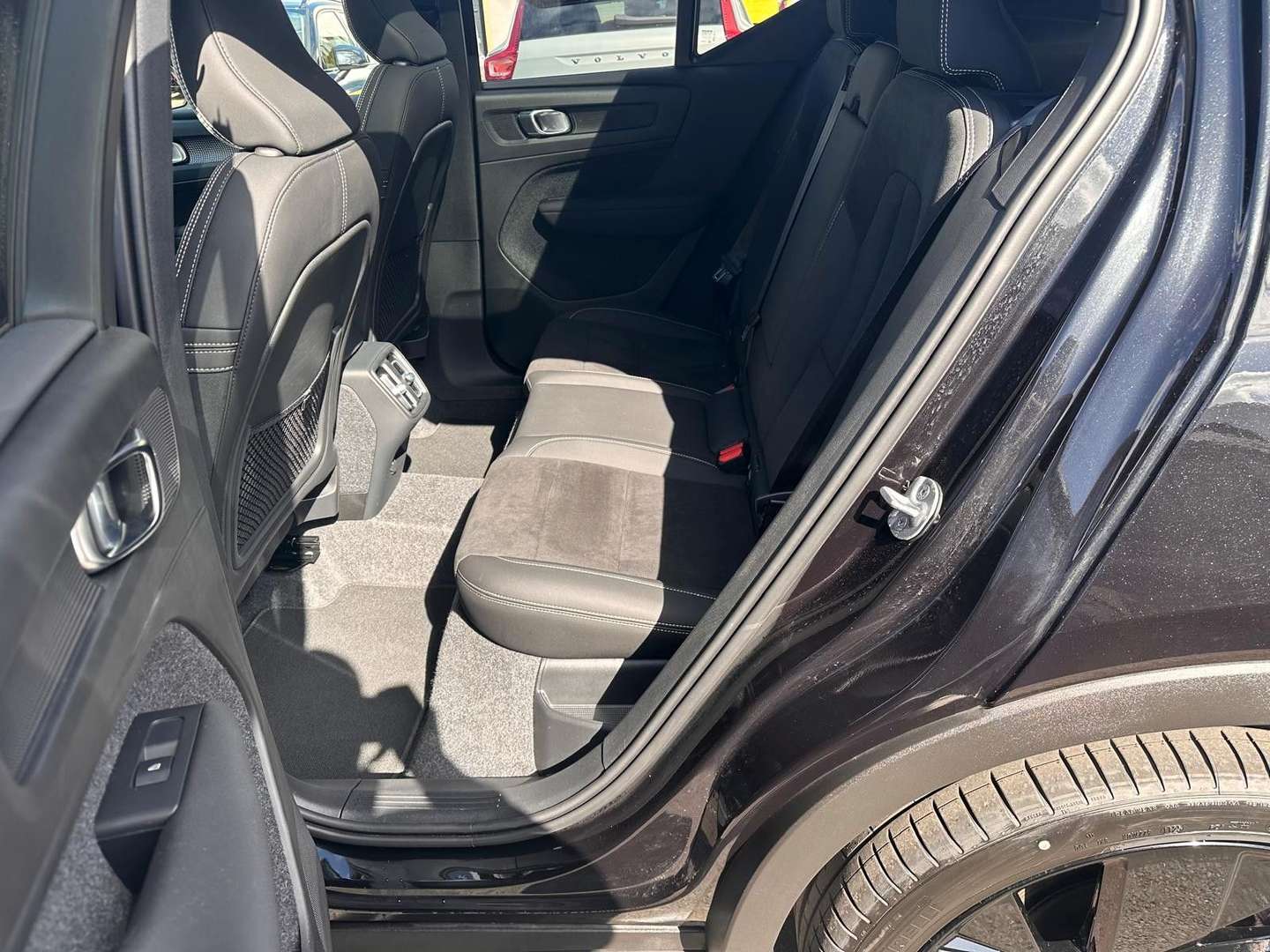 Volvo XC40 B4 Ultra Black Ed. - 2025 - Joinsteer - #14