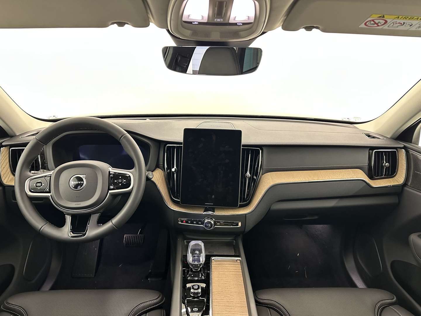 Volvo XC60 B5 Ultra Dark - 2025 - Joinsteer - #4