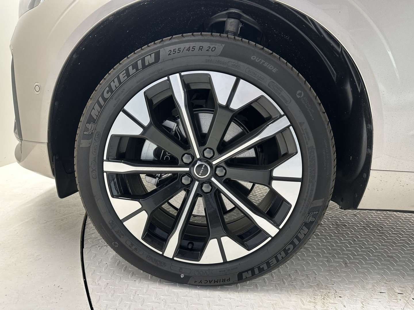 Volvo XC60 B5 Ultra Dark - 2025 - Joinsteer - #9