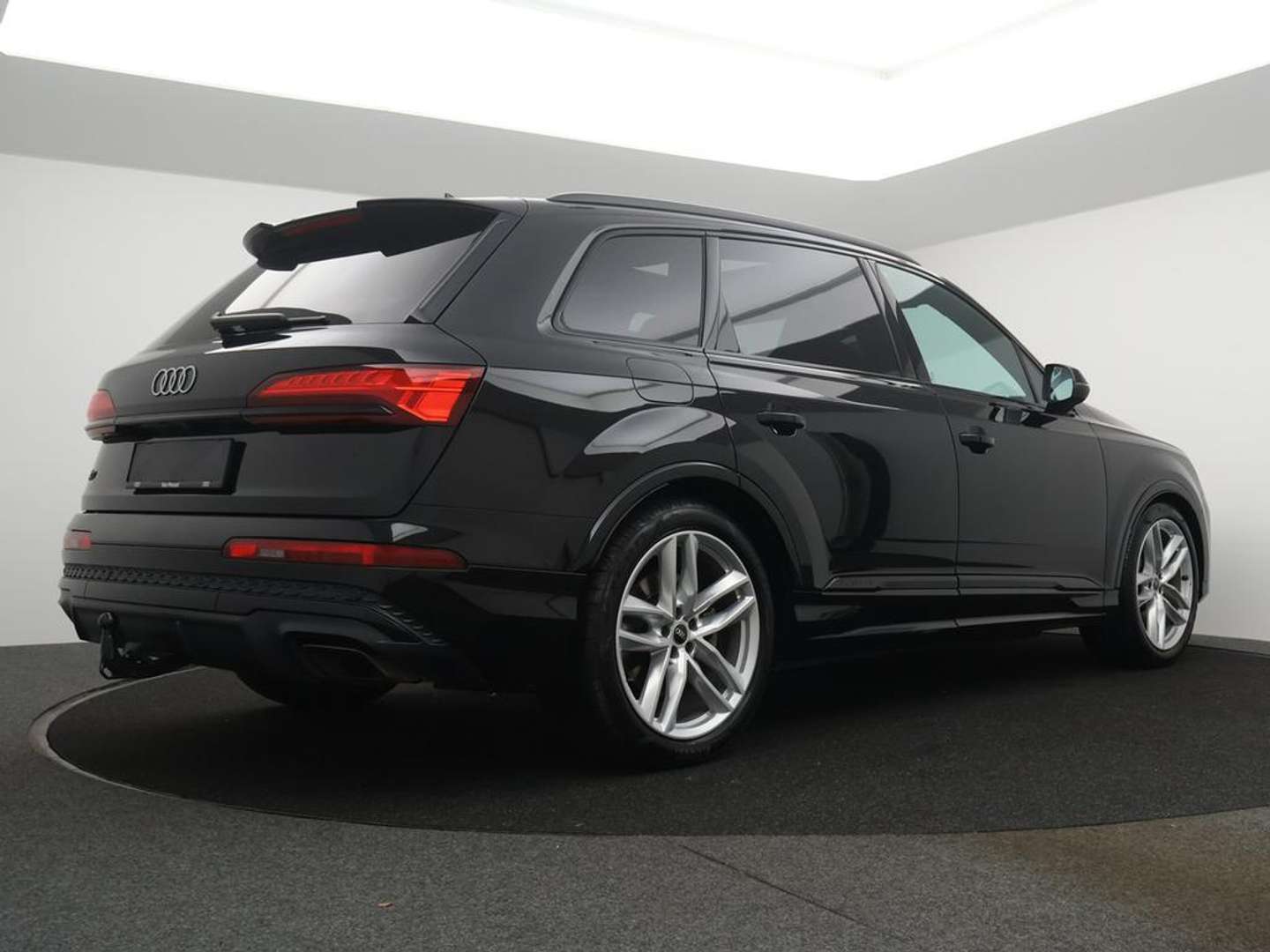 Audi Q7 S Line 55 TFSIe - 2024 - Joinsteer - #1