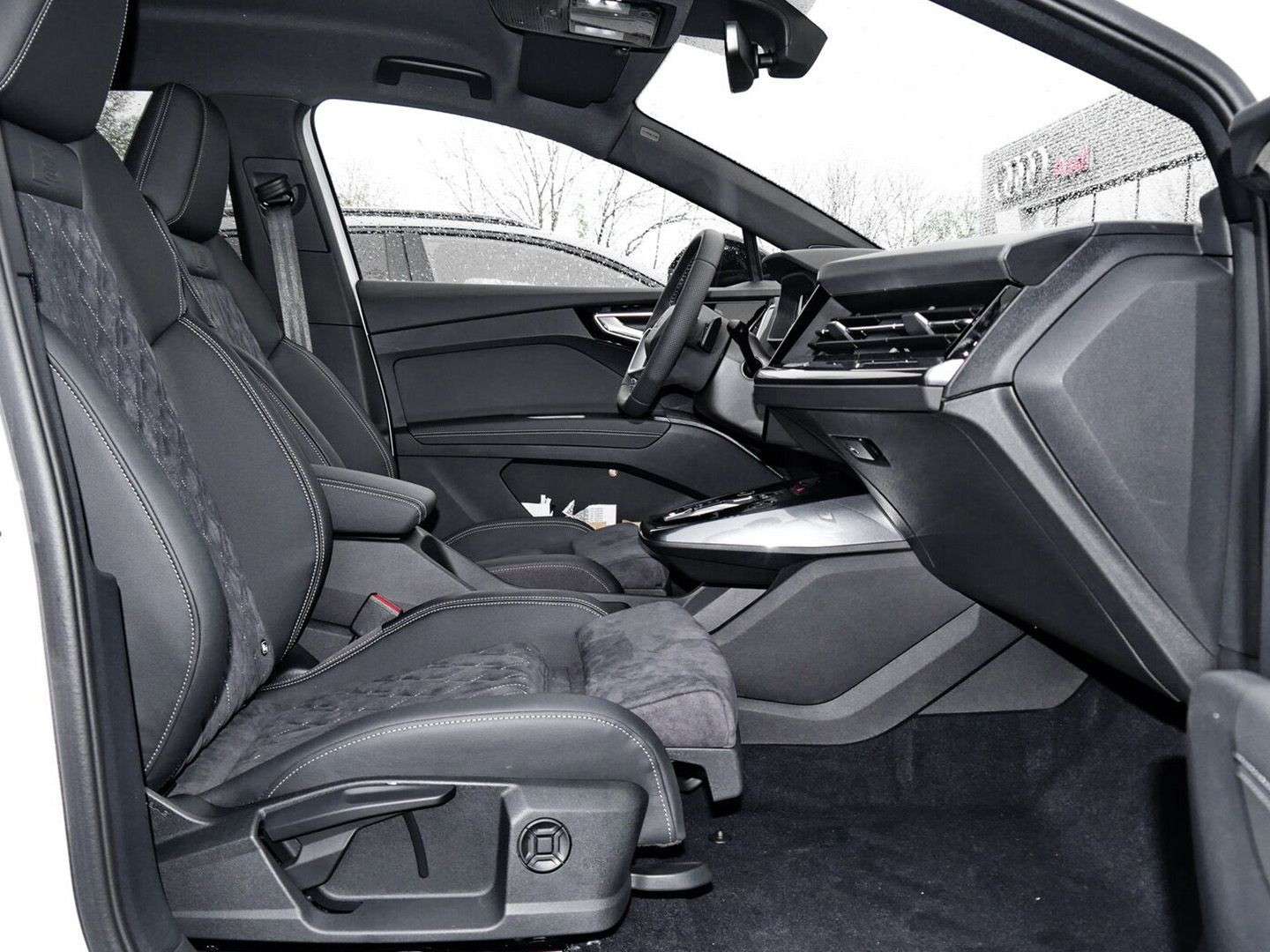 Audi Q4 E-tron 40 TFSI - 2024 - Joinsteer - #2