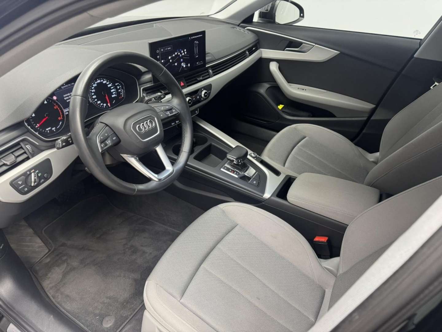 Audi A4 Avant 35 TDI - 2023 - Joinsteer - #4