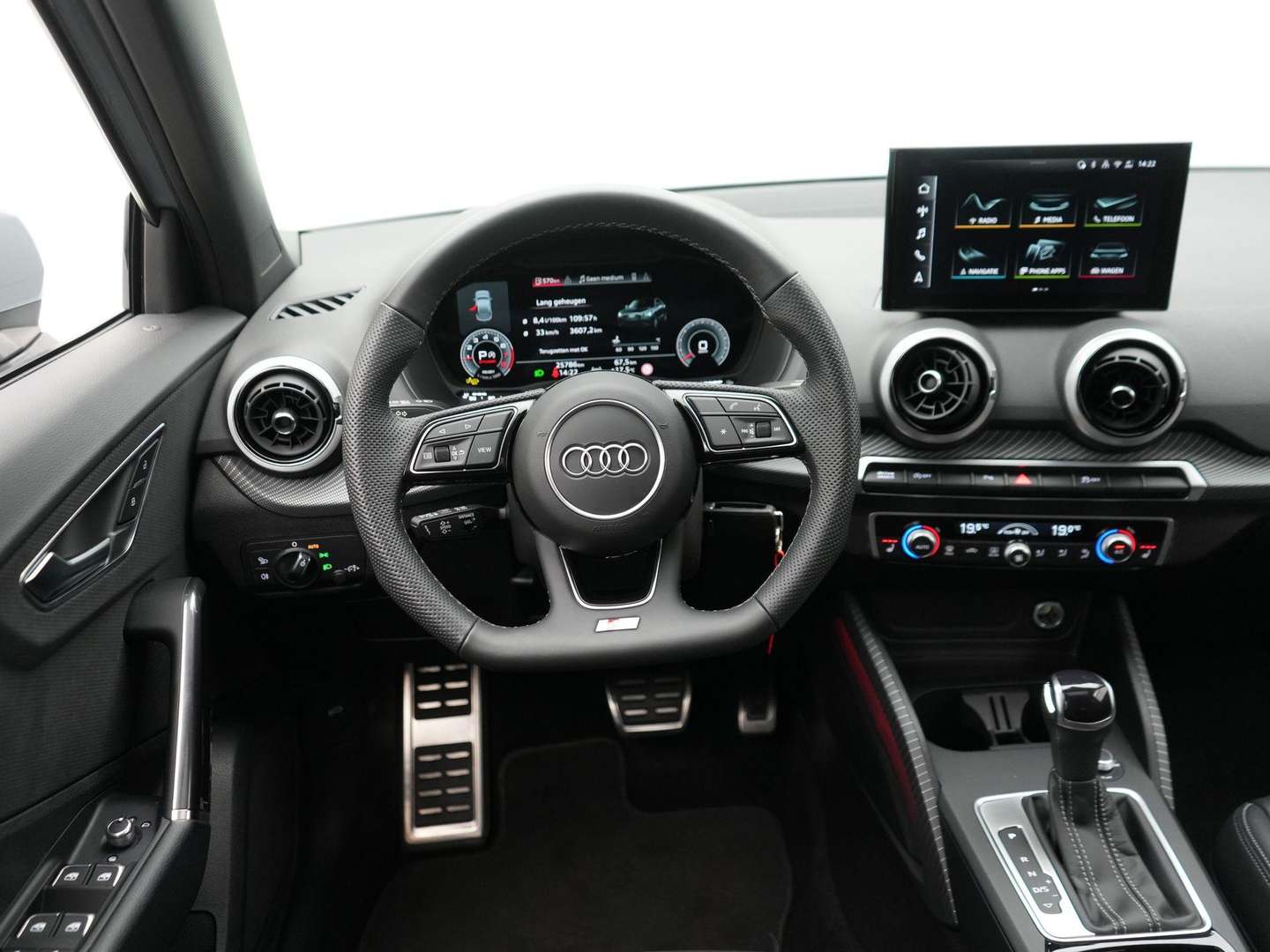 Audi Q2 S Line 35 TFSI - 2025 - Joinsteer - #12