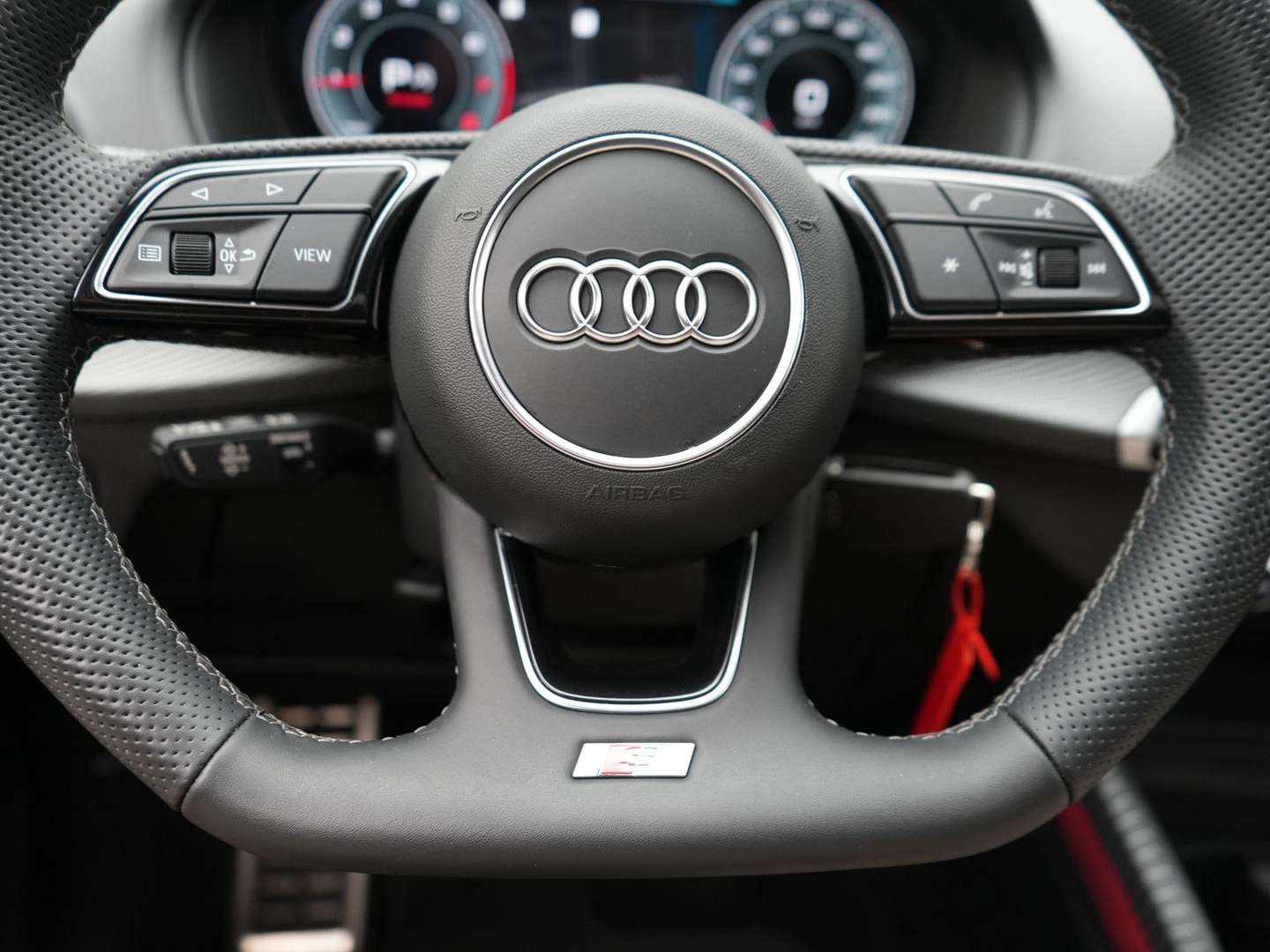 Audi Q2 S Line 35 TFSI - 2025 - Joinsteer - #17