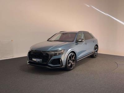 Audi RSQ8 Performance