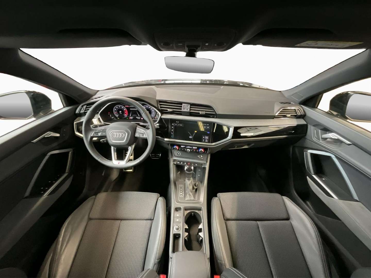 Audi Q3 S Line - 2025 - Joinsteer - #4