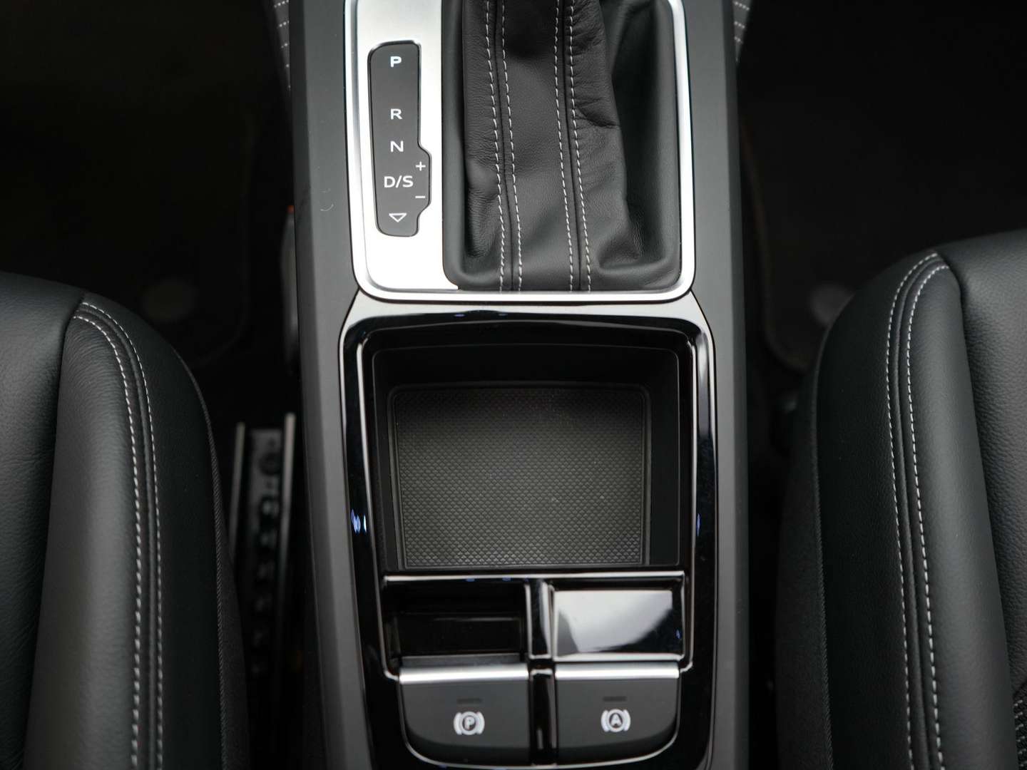 Audi Q2 S Line 35 TFSI - 2025 - Joinsteer - #32