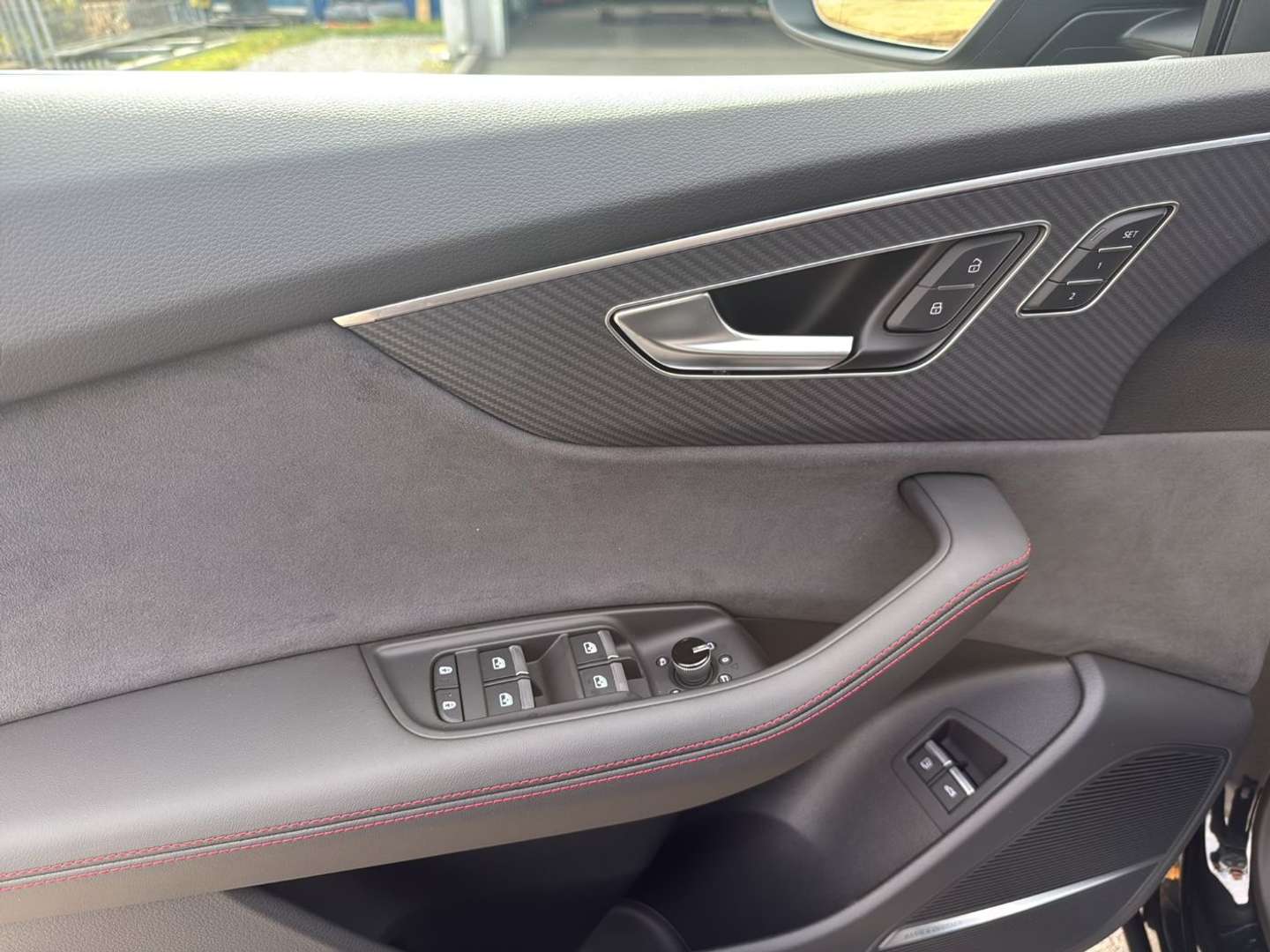 Audi Q8 S Line Business TFSI E - 2026 - Joinsteer - #18