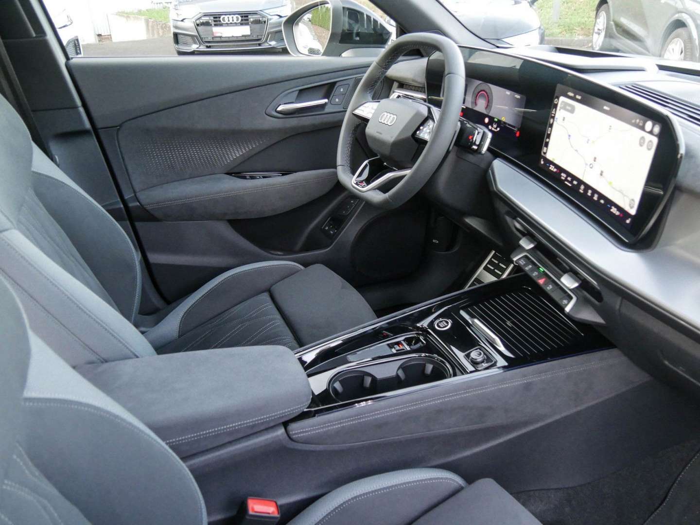 Audi Q3 S Line E-hybrid - 2025 - Joinsteer - #3