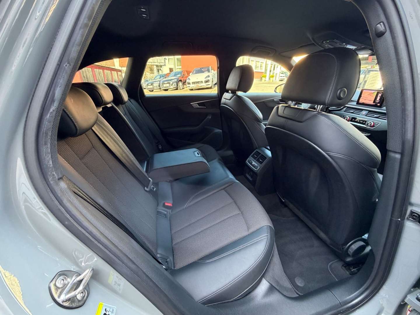 Audi A4 S Line Avant 35 TFSI - 2019 - Joinsteer - #19