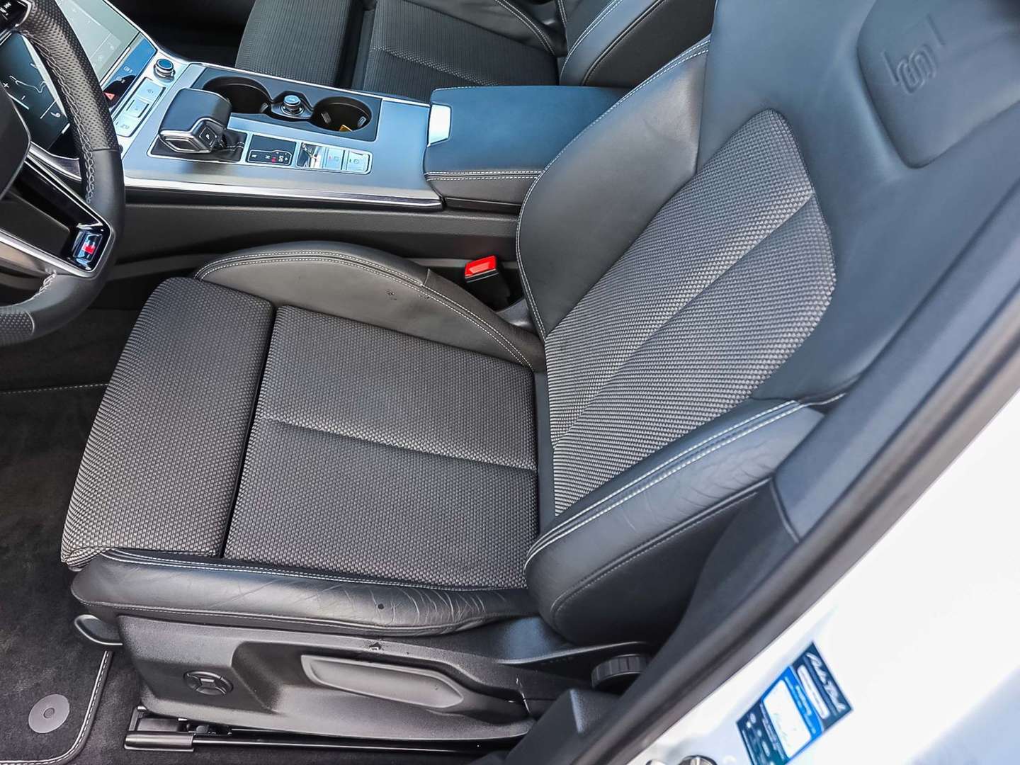 Audi A6 S Line 55 TFSIe - 2023 - Joinsteer - #10