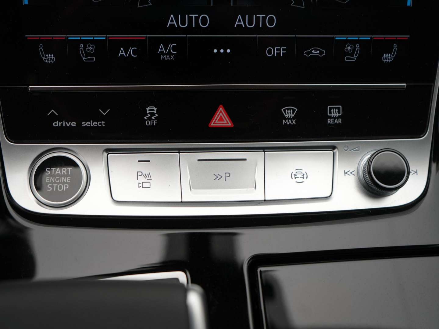 Audi A8 AUDI EXCLUSIVE 60 TFSI E - 2025 - Joinsteer - #36