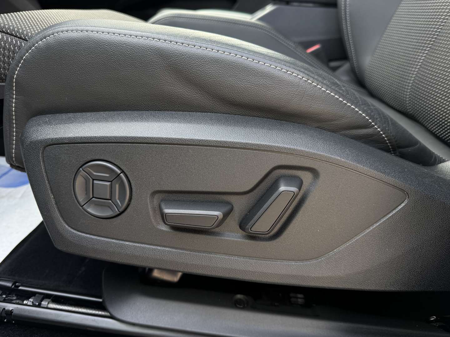 Audi Q4 E-tron Corporate S 45 E-tron - 2025 - Joinsteer - #15
