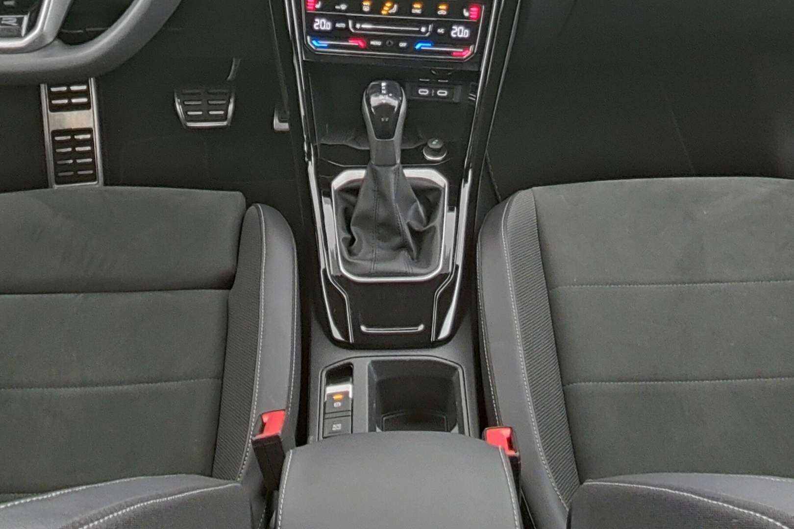 Volkswagen T-Roc R-Line - 2025 - Joinsteer - #13