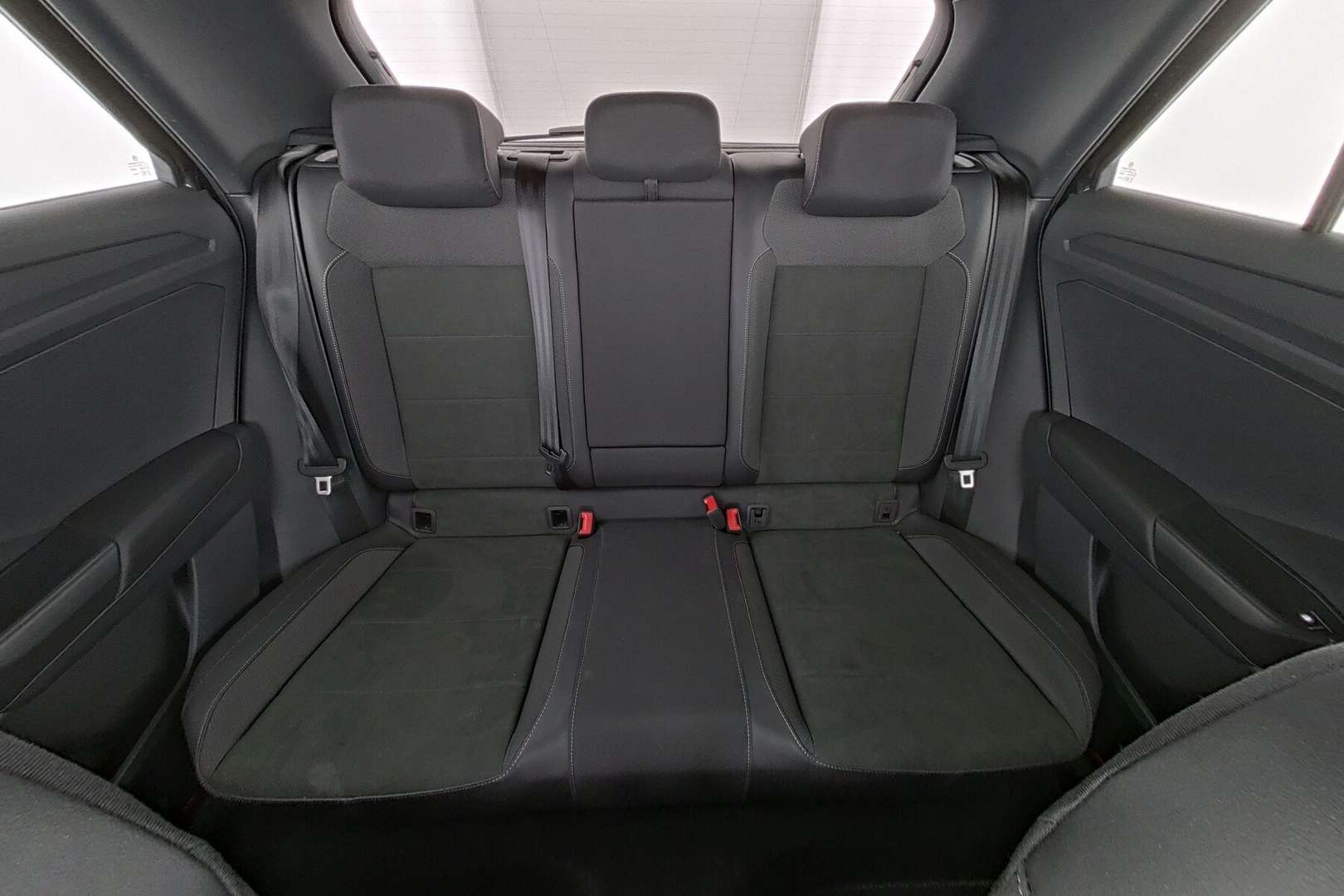 Volkswagen T-Roc R-Line - 2025 - Joinsteer - #14