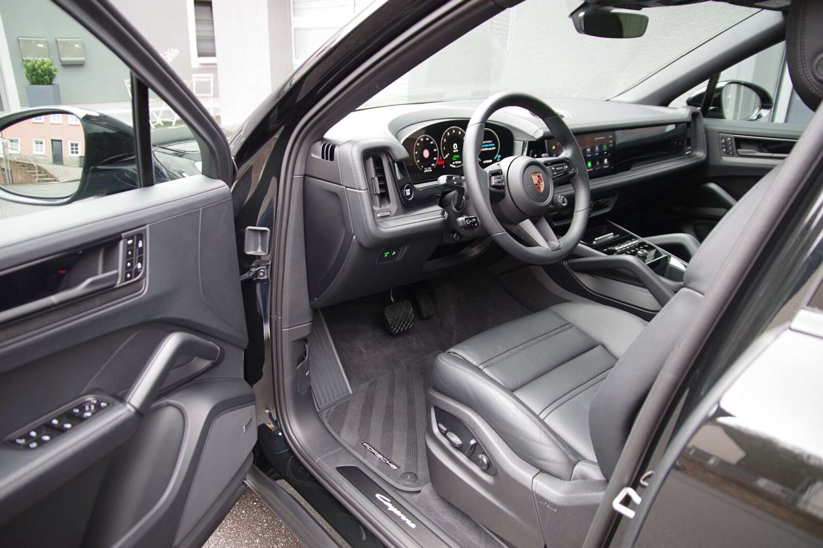 Porsche Cayenne III E-Hybrid Black Edition - 2026 - Joinsteer - #3