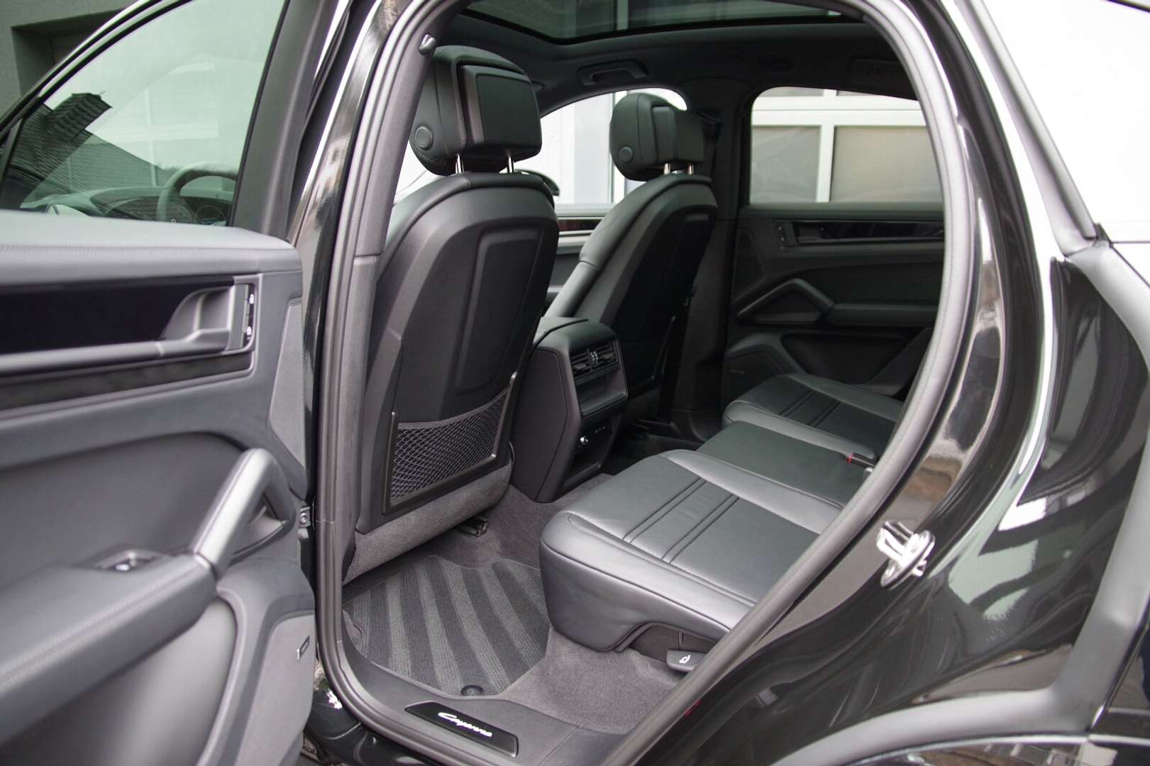 Porsche Cayenne III E-Hybrid Black Edition - 2026 - Joinsteer - #6