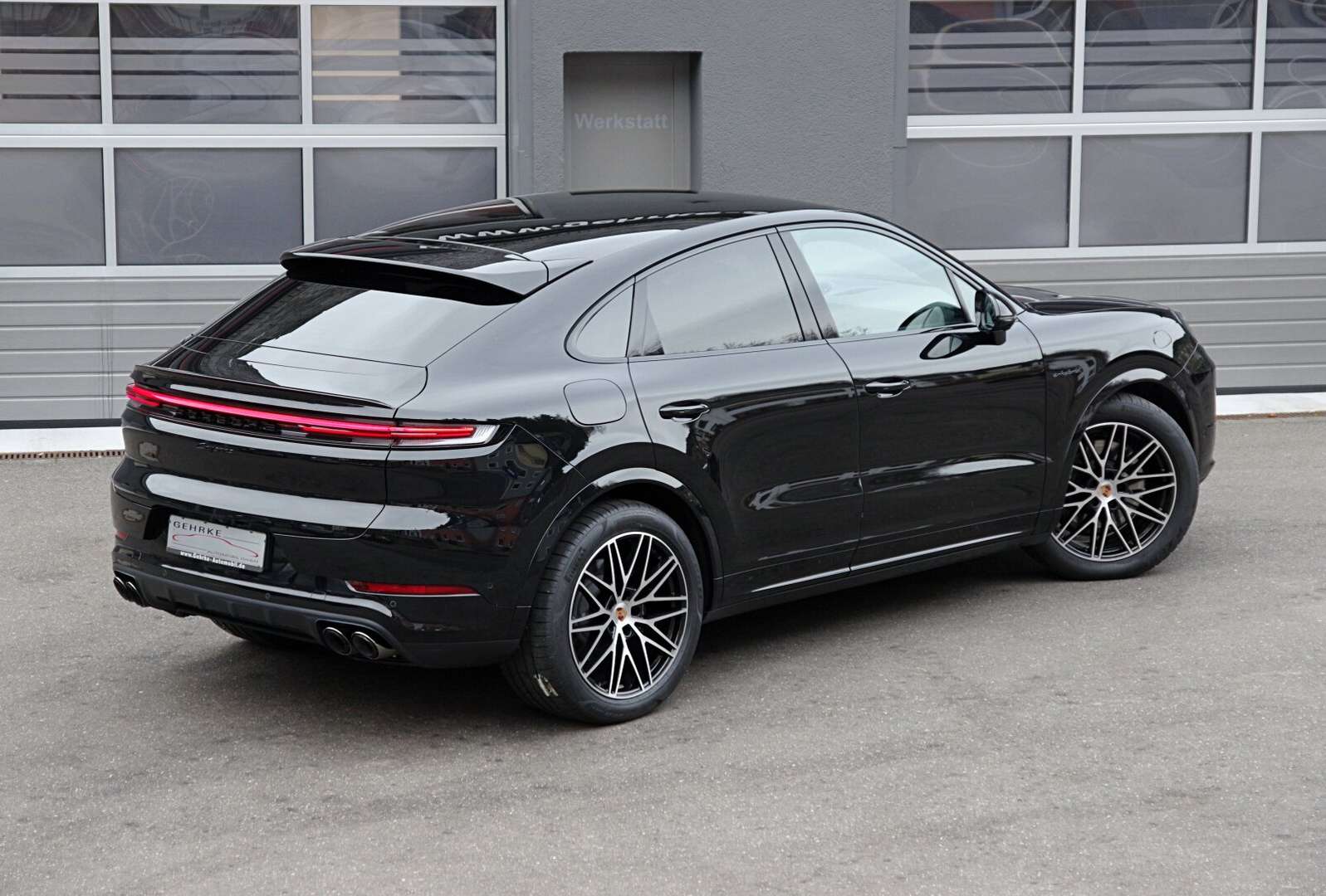 Porsche Cayenne III E-Hybrid Black Edition - 2026 - Joinsteer - #22
