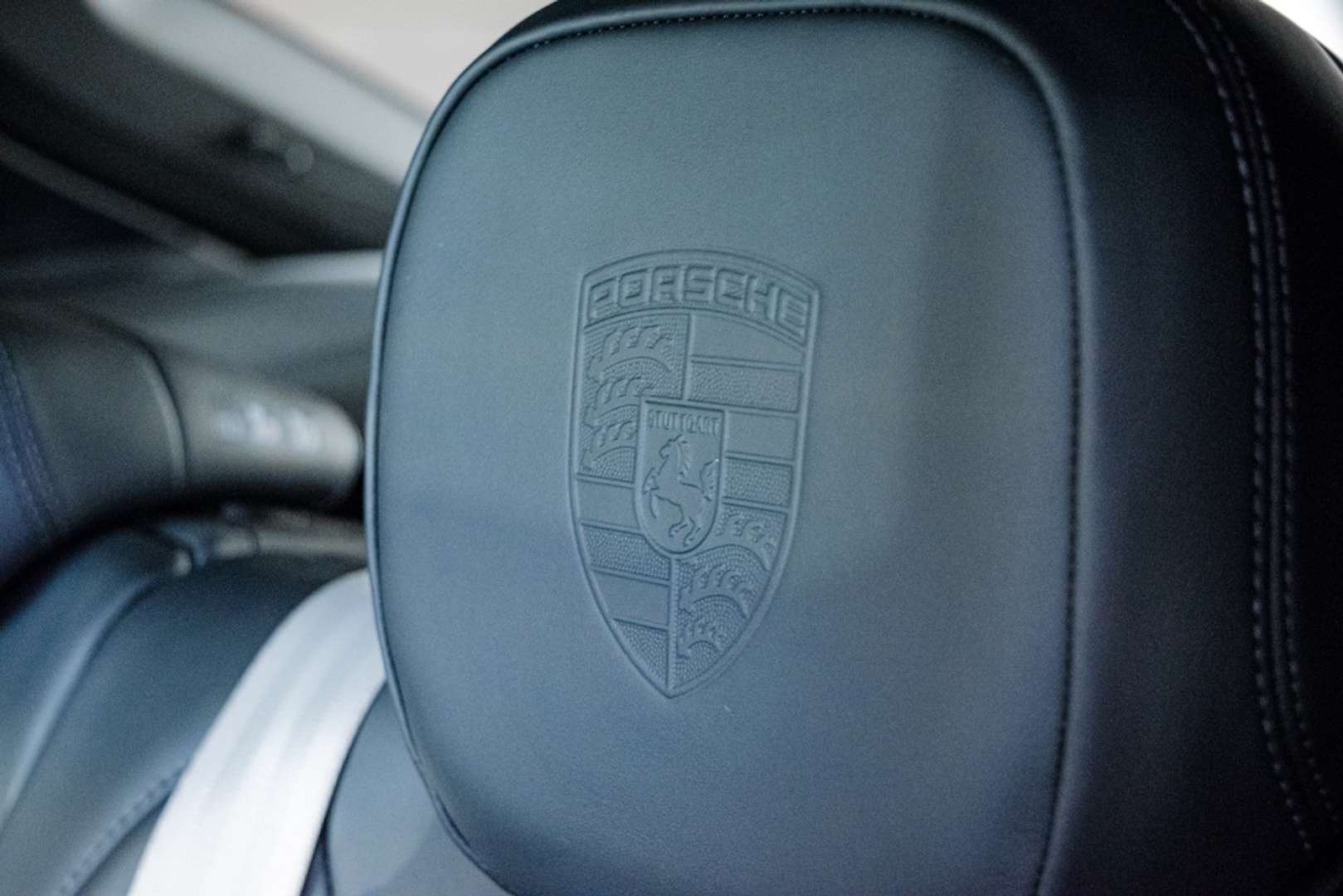 Porsche Cayenne III E-Hybrid Platinum Edition - 2023 - Joinsteer - #15