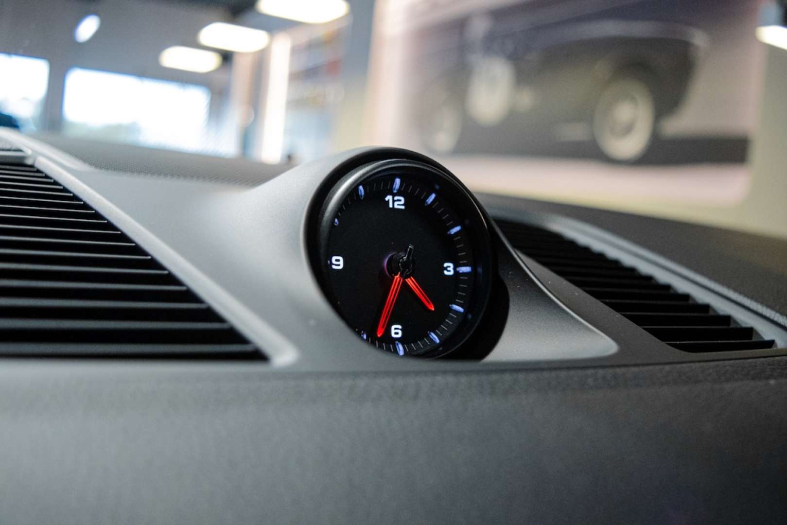 Porsche Cayenne III E-Hybrid Platinum Edition - 2023 - Joinsteer - #19