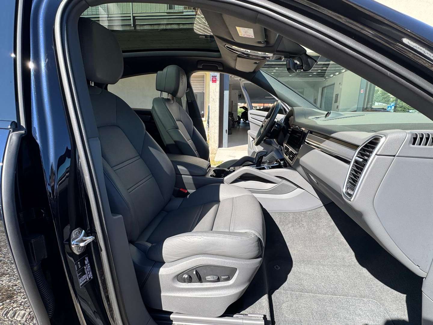 Porsche Cayenne II Coupe Platinum Edition - 2022 - Joinsteer - #6