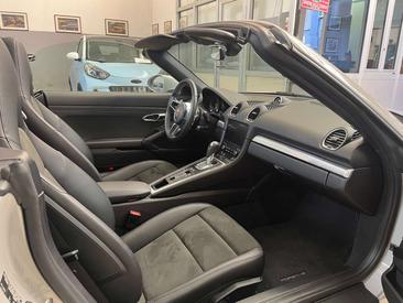 Porsche 718 Boxster IV Base — photo 10