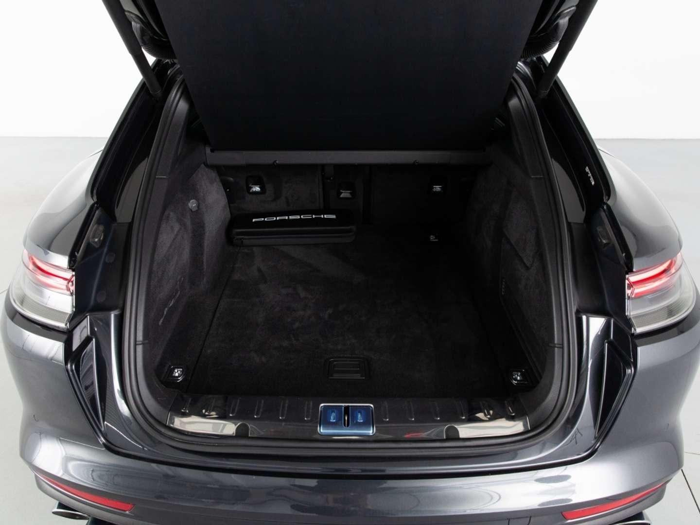 Porsche Panamera II E-Hybrid - 2023 - Joinsteer - #22