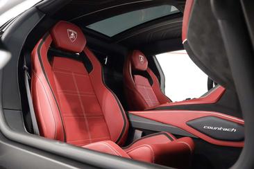 Lamborghini Countach — photo 12