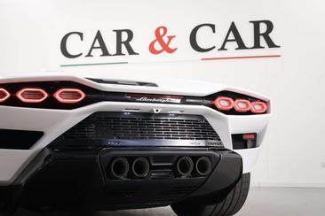 Lamborghini Countach — photo 18
