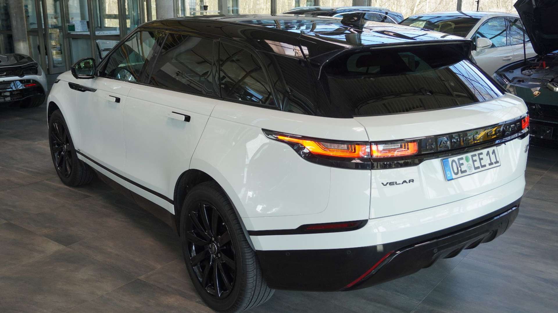 Land Rover Range Rover Velar 2.0 D240 R-Dyn*HSE*PANO*SHADOW - 2018 - Joinsteer - #7