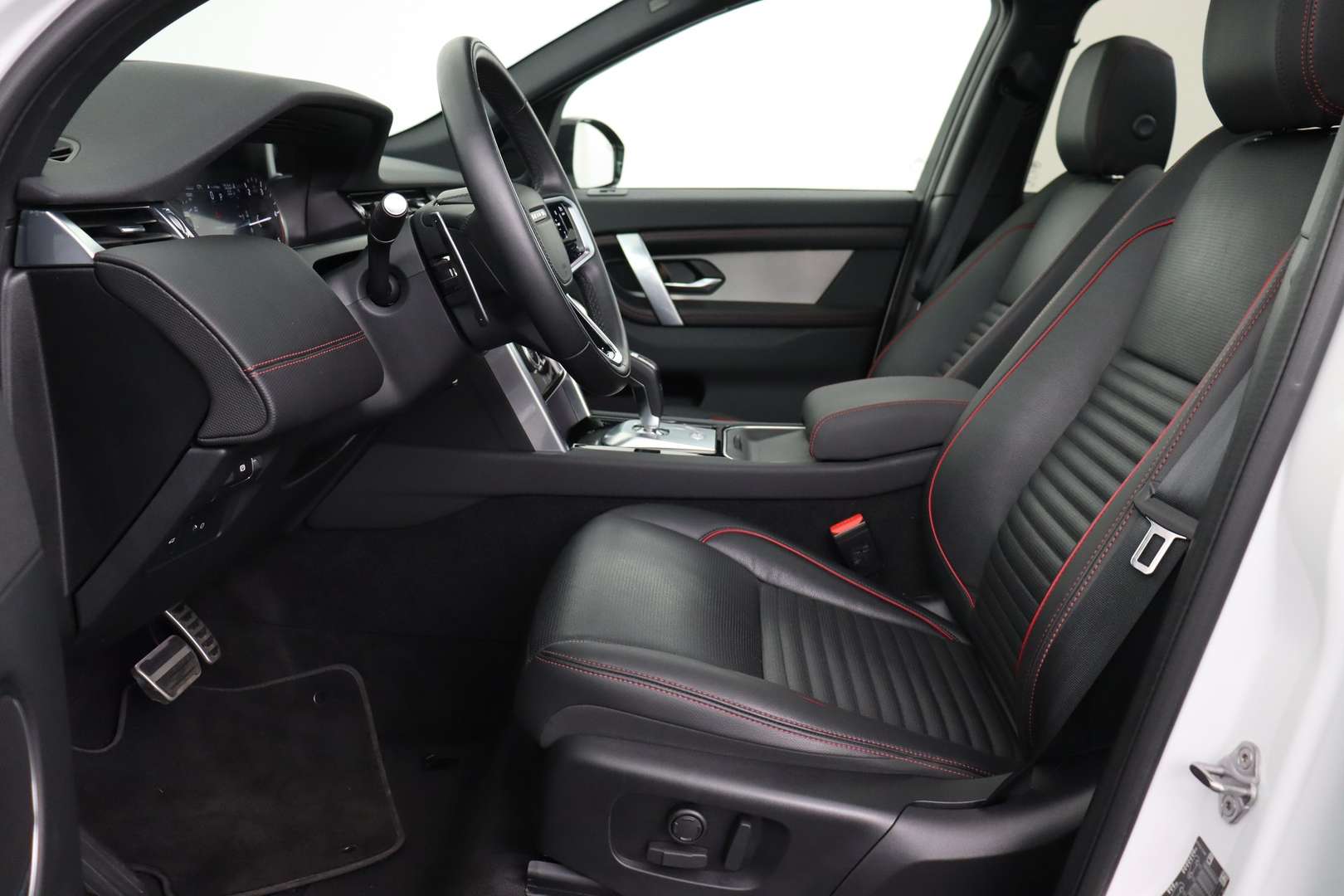 Land Rover Discovery Sport R-DYNAMIC S AWD + 7PL. + A/T + GPS + LEDER + 2.0D - 2023 - Joinsteer - #8