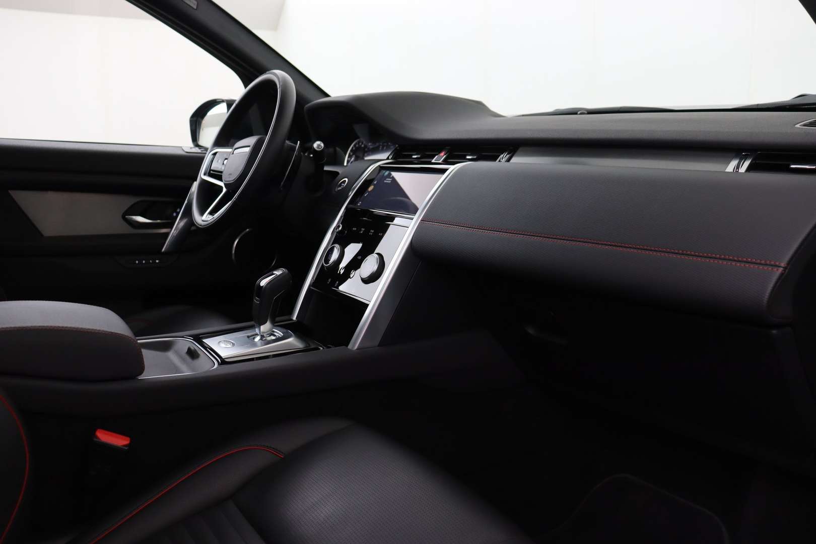 Land Rover Discovery Sport R-DYNAMIC S AWD + 7PL. + A/T + GPS + LEDER + 2.0D - 2023 - Joinsteer - #9