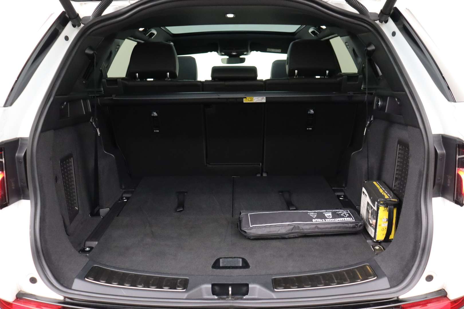 Land Rover Discovery Sport R-DYNAMIC S AWD + 7PL. + A/T + GPS + LEDER + 2.0D - 2023 - Joinsteer - #14