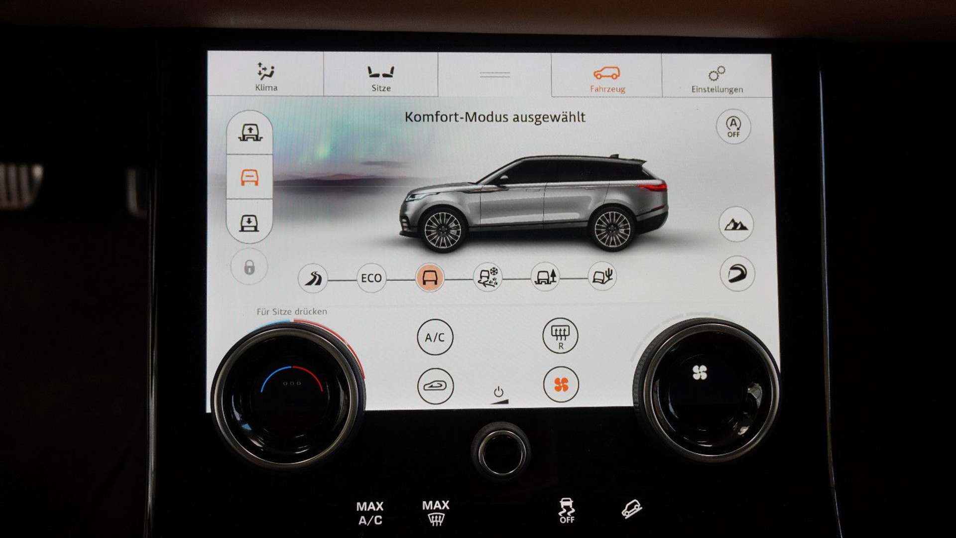 Land Rover Range Rover Velar 2.0 D240 R-Dyn*HSE*PANO*SHADOW - 2018 - Joinsteer - #17