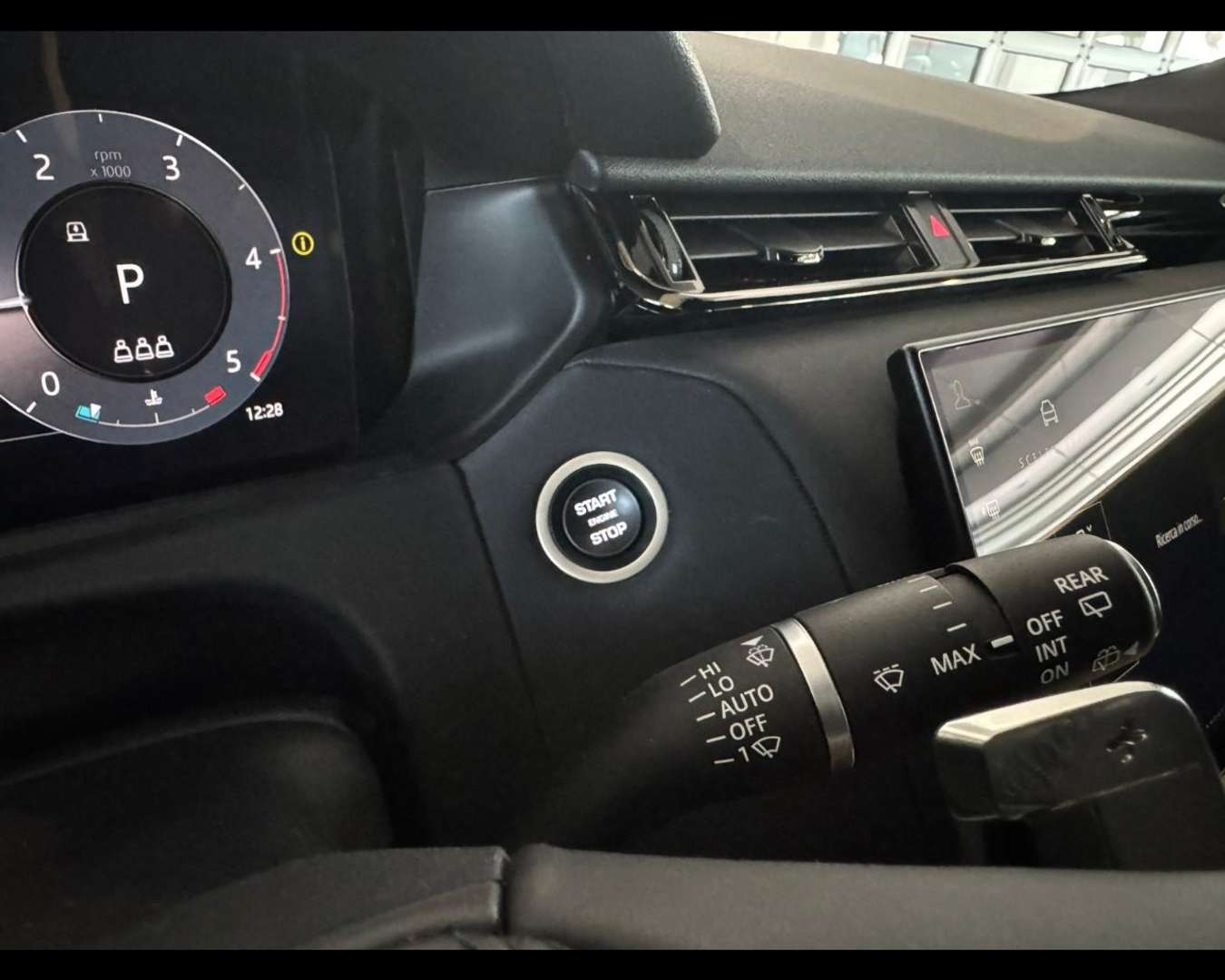 Land Rover Range Rover Velar R-Dynamic SE 2.0D I4 204 CV - 2023 - Joinsteer - #18