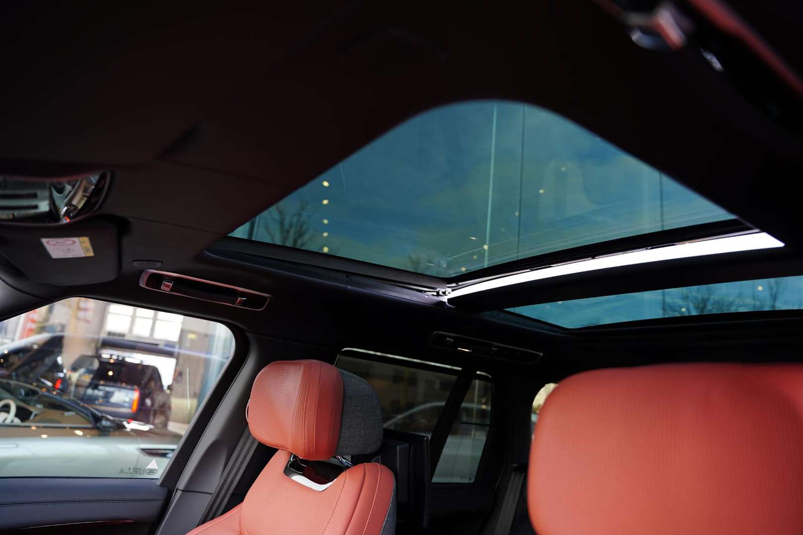 Land Rover Range Rover P 615 SV Two-Tone Interieur - 2024 - Joinsteer - #28