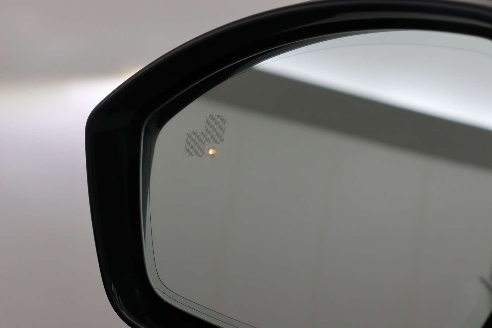 Land Rover Discovery Sport R-DYNAMIC S AWD + 7PL. + A/T + GPS + LEDER + 2.0D - 2023 - Joinsteer - #28