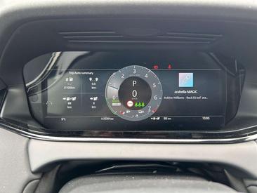 Land Rover Range Rover Evoque P309e PHEV AWD Autobiography — photo 13